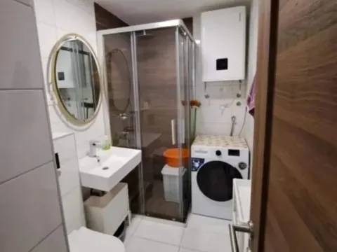 Prodaja, dvosoban stan, 52m², City Kvart, Podgorica - image 8