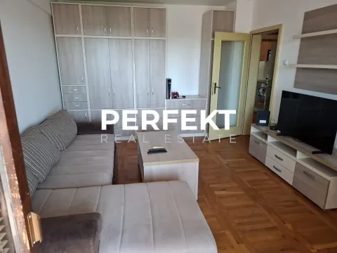 Prodaja, trosoban stan, 79m², Centar, Pančevo - image 9