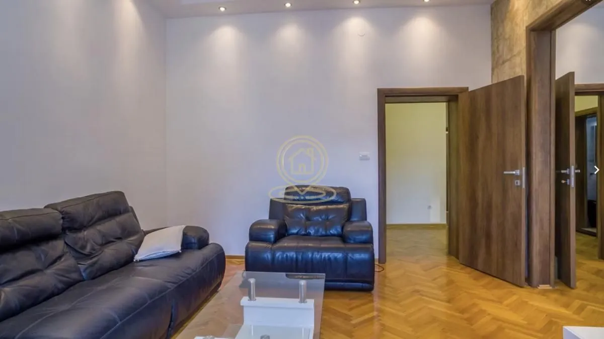 Rent, four bedroom apartment, 100m², Savski Venac, Beograd