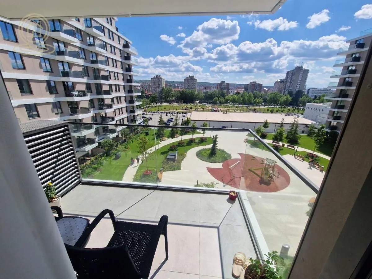 Prodaja, trosoban stan, 81m², Bulevar, Niš