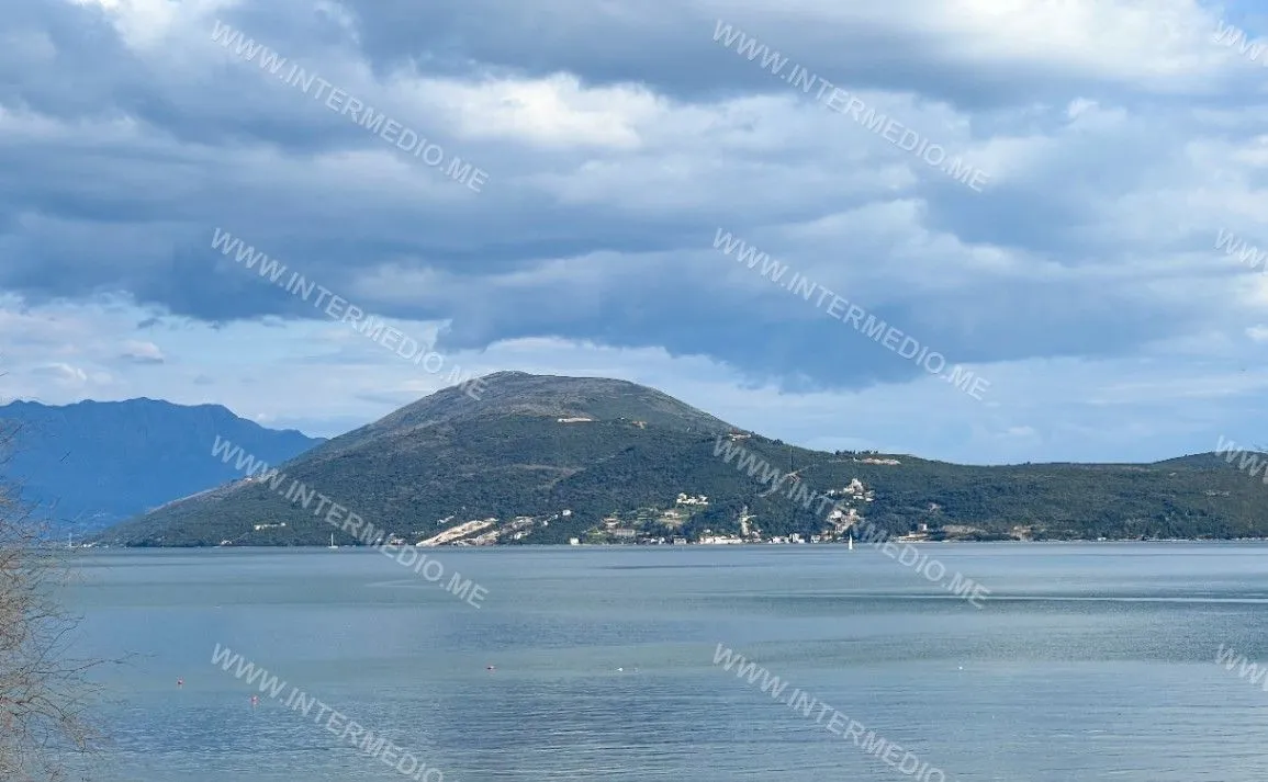 Prodaja, dvosoban stan, 126m², Igalo, Herceg Novi
