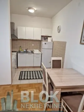 Izdavanje, dvosoban stan, 66m², Tuški Put, Podgorica - image 7