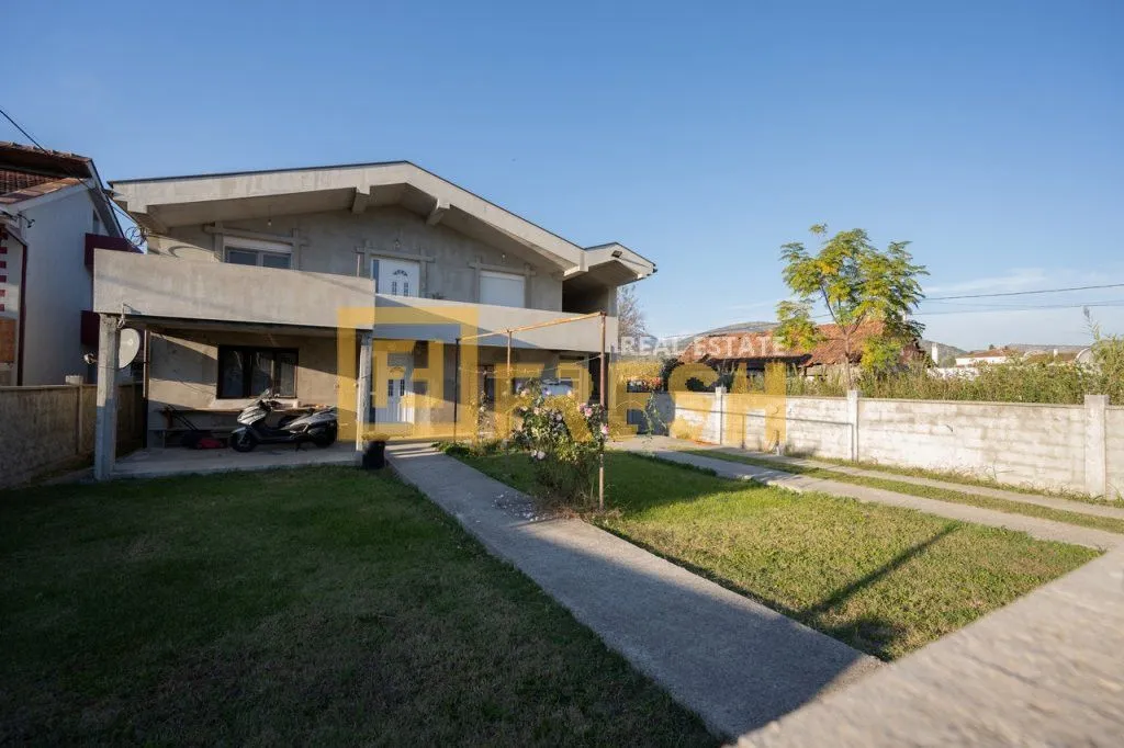 Sale, house, 250m², Zagorič, Podgorica