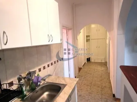 Izdavanje, poslovni prostor, 52m², Savski Venac, Beograd - image 18