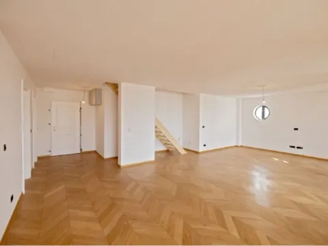 Sale, five bedroom apartment, 193m², Južni Bulevar, Vračar Sve Podlokacije - image 3