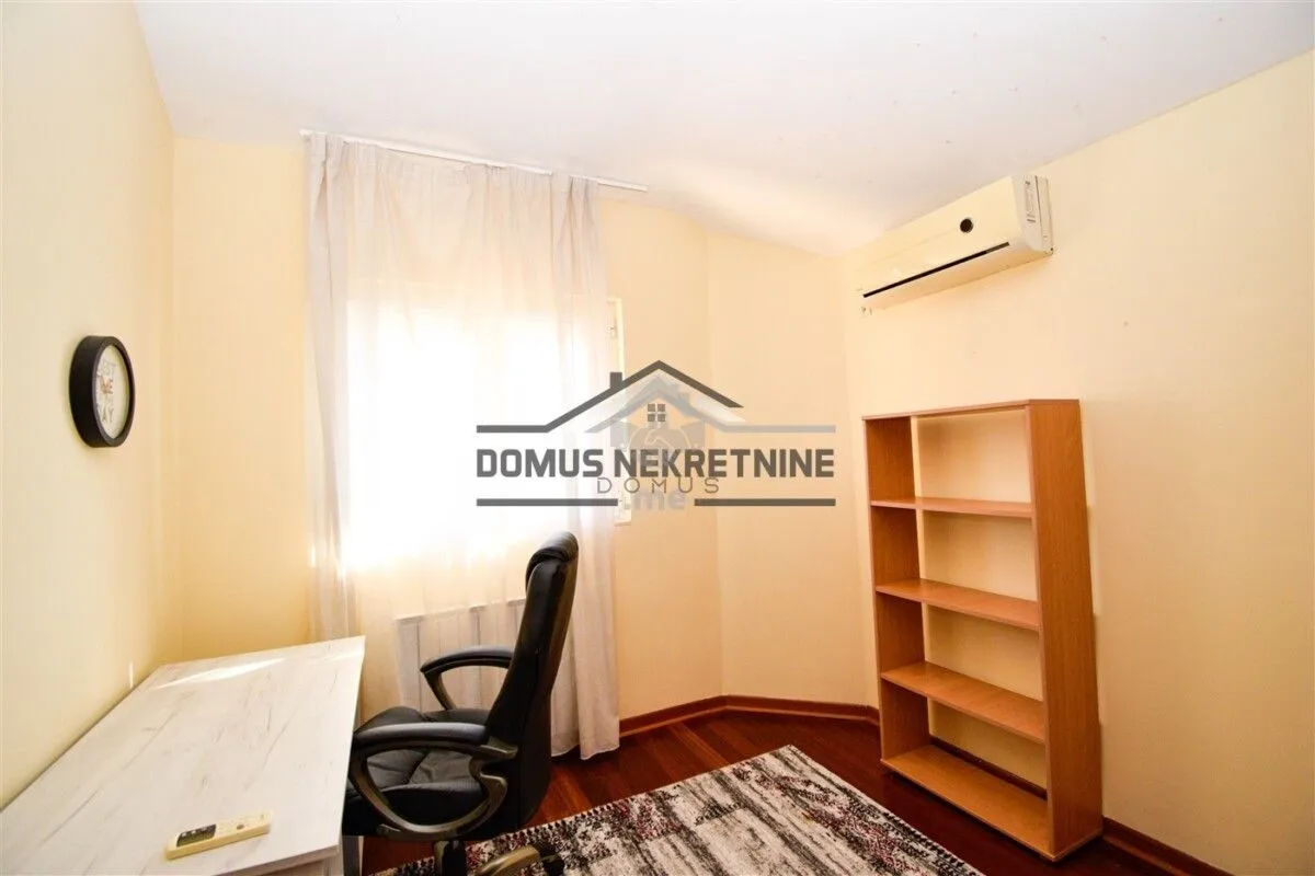 Rent, house, 180m², Donja Gorica, Podgorica