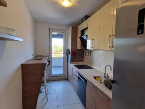 Prodaja, trosoban stan, 86m², Adamovićevo Naselje, Novi Sad Sve Podlokacije - image 9