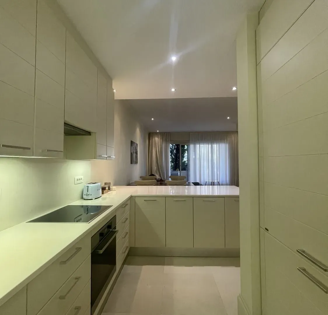 Rent, two bedroom apartment, 100m², Tivat, Crna Gora