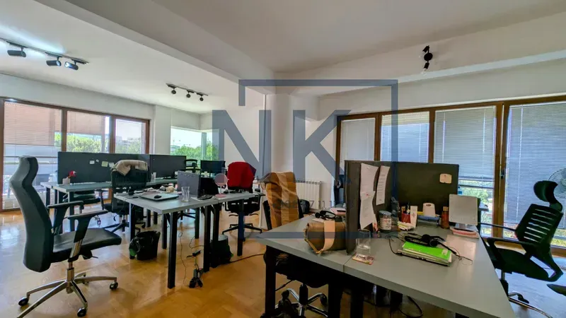 Prodaja, trosoban stan, 138m², Preko Morače, Podgorica