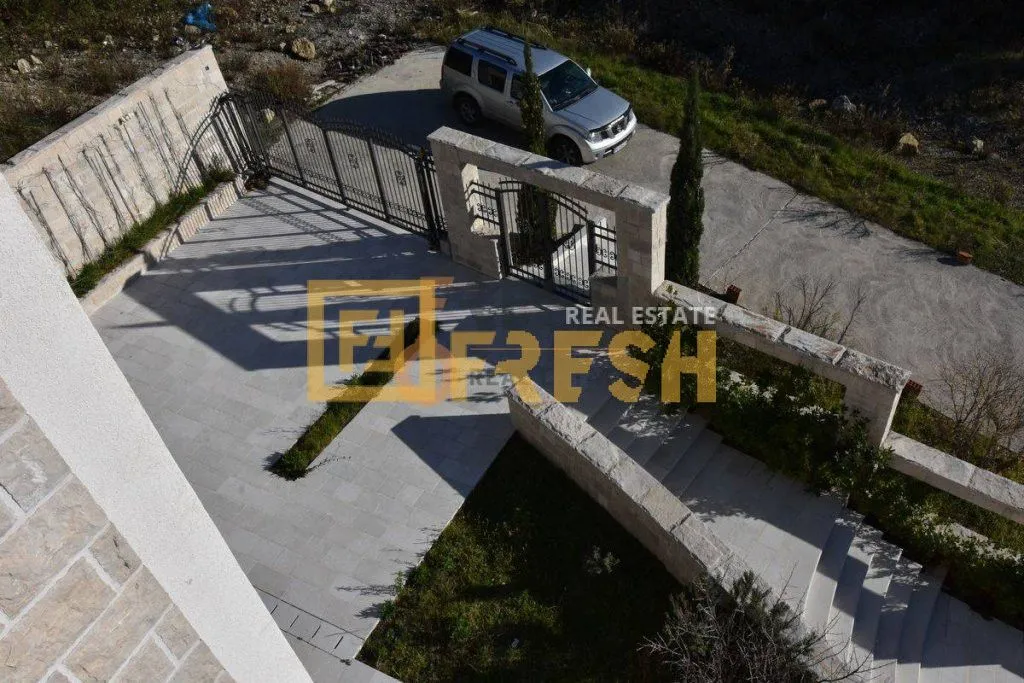 Prodaja, kuća, 310m², Kotor, Crna Gora