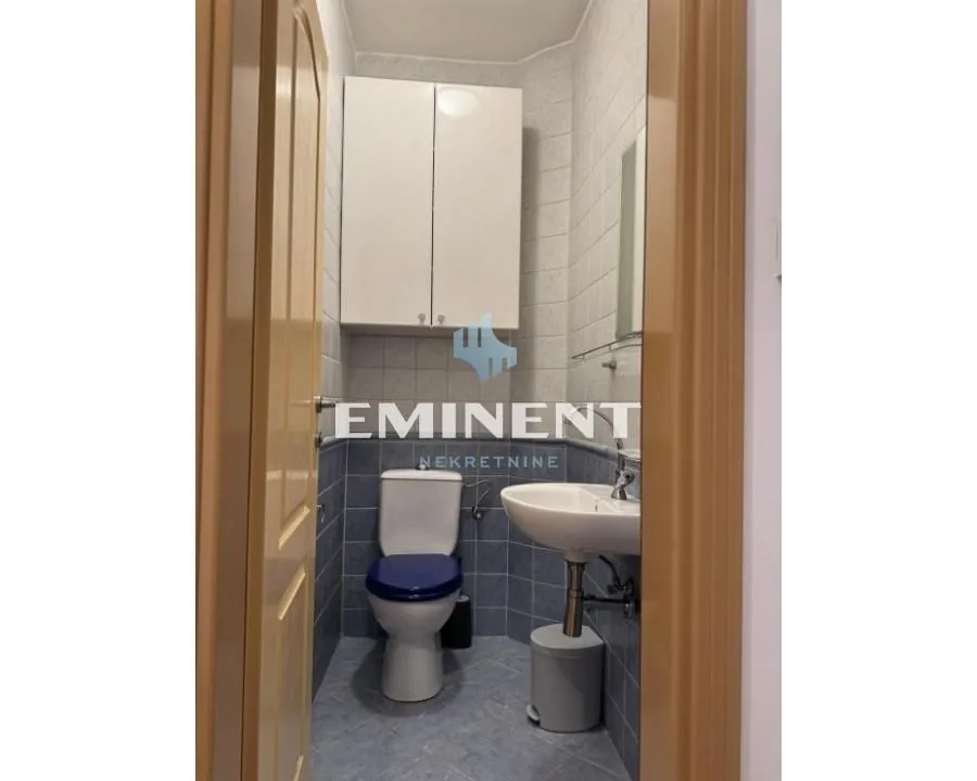 Rent, three bedroom apartment, 90m², Crveni Krst, Beograd