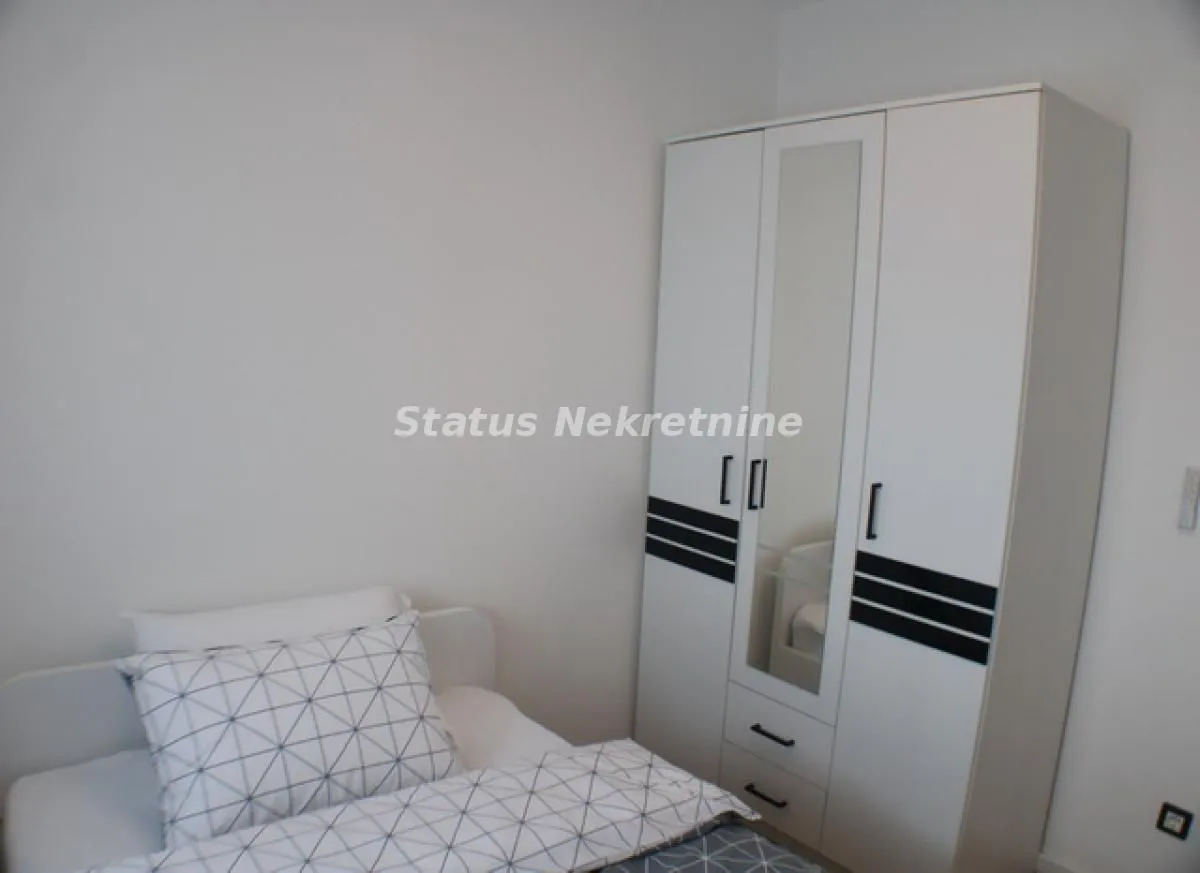 Izdavanje, jednosoban stan, 41m², Banatić, Novi Sad Sve Podlokacije