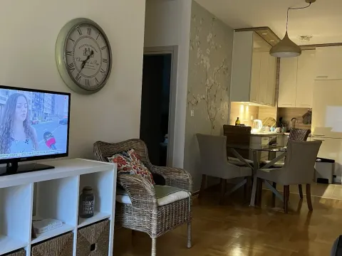 Rent, two bedroom apartment, 53m², Maslinjak, Budva - image 6