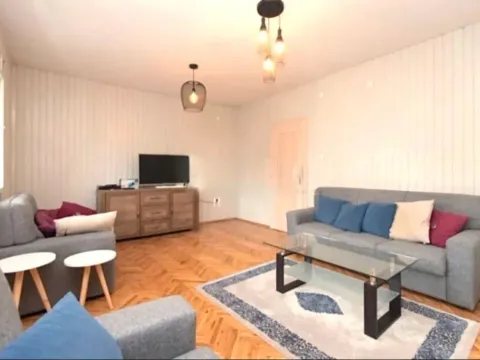 Rent, two bedroom apartment, 108m², Stari Aerodrom, Podgorica - image 1