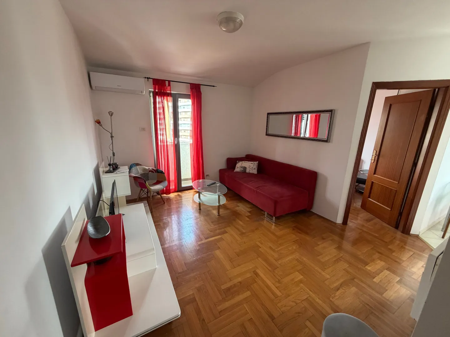Rent, one bedroom apartment, 50m², 1 maj, Podgorica