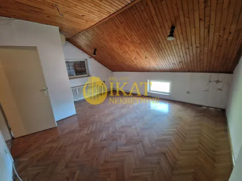 Prodaja, kuća, 221m², Rakovica, Beograd - image 2