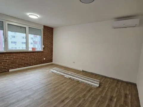 Rent, office space, 60m², Palilula, Niš - image 4