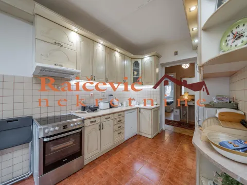 Izdavanje, četvorosoban stan, 108m², Zvezdara Sve Podlokacije, Beograd - image 7