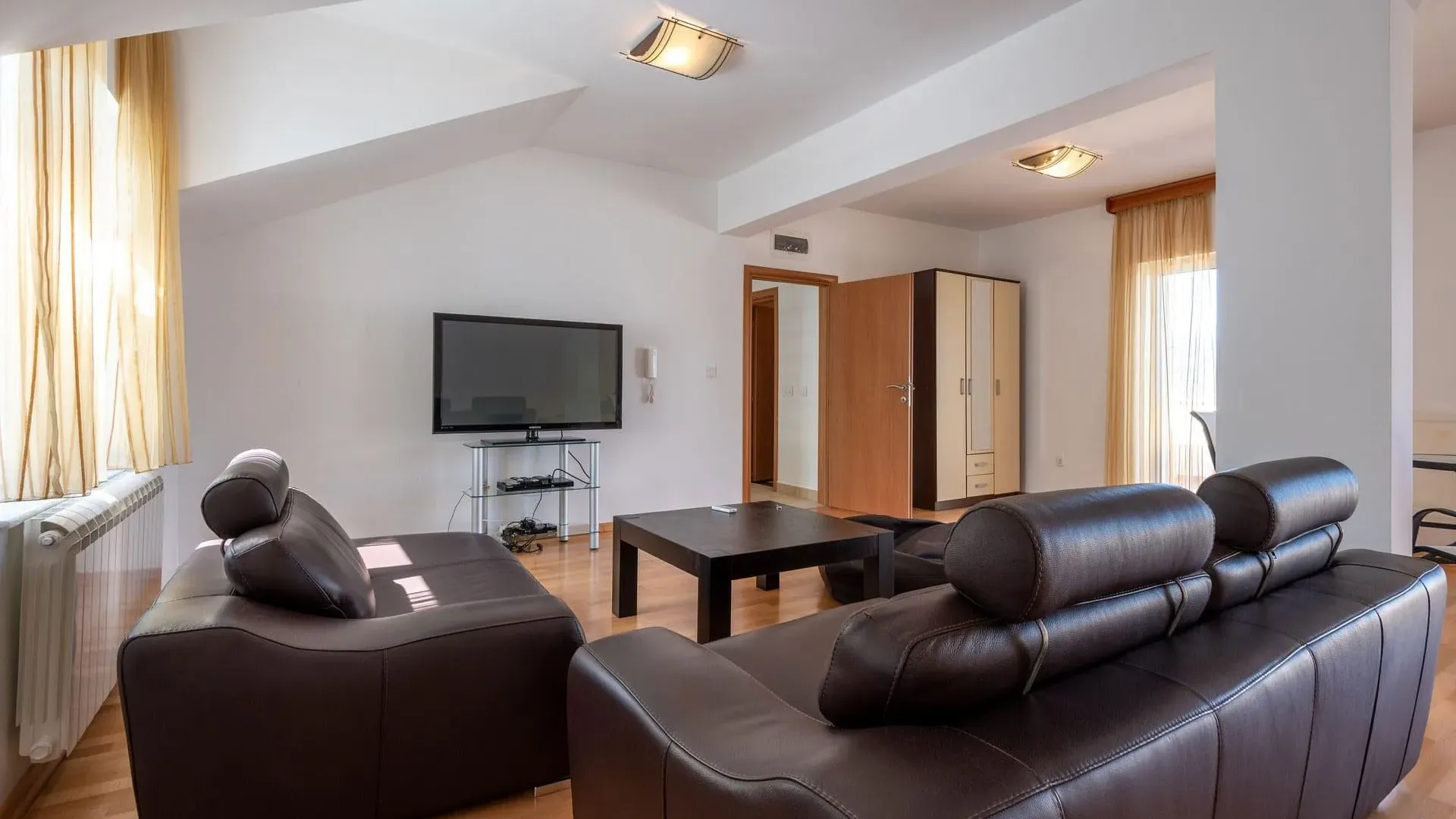 Prodaja, kuća, 185m², Krašići, Tivat