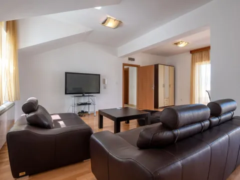 Prodaja, kuća, 185m², Krašići, Tivat - image 13