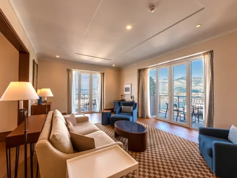 Sale, three bedroom apartment, 252m², Porto Montenegro, Tivat - image 9