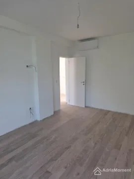 Prodaja, jednosoban stan, 55m², Stoliv, Kotor - image 8