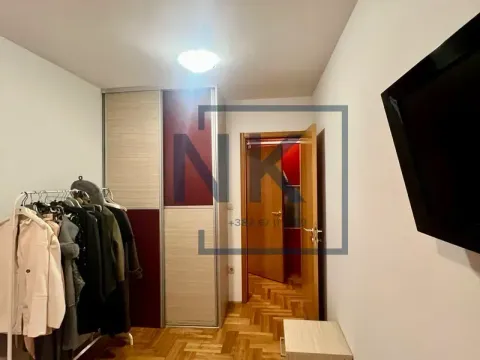 Prodaja, dvosoban stan, 70m², Stari Aerodrom, Podgorica - image 9