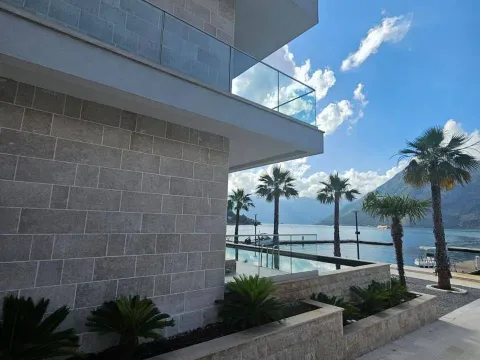 Prodaja, kuća, 400m², Centar, Kotor - image 9