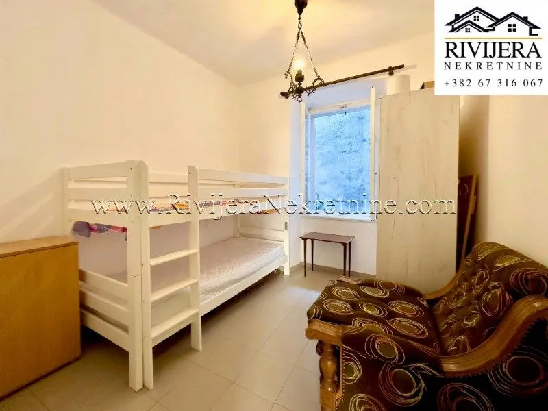 Sale, three bedroom apartment, 72m², Centar, Kotor