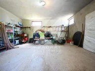 Prodaja, kuća, 80m², Mareza, Podgorica - image 11