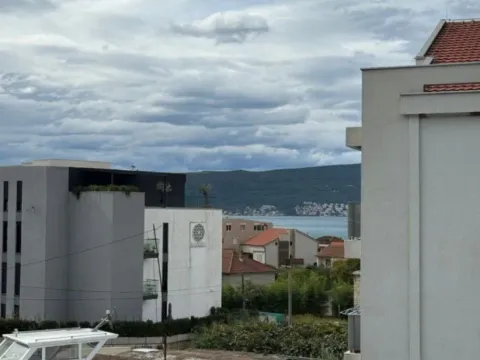 Rent, studio apartment, 25m², Donja Lastva, Tivat