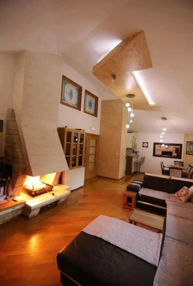 Prodaja, trosoban stan, 136m², Centar, Podgorica