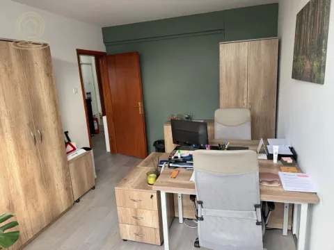 Rent, office space, 235m², Voždovac Sve Podlokacije, Beograd - image 11