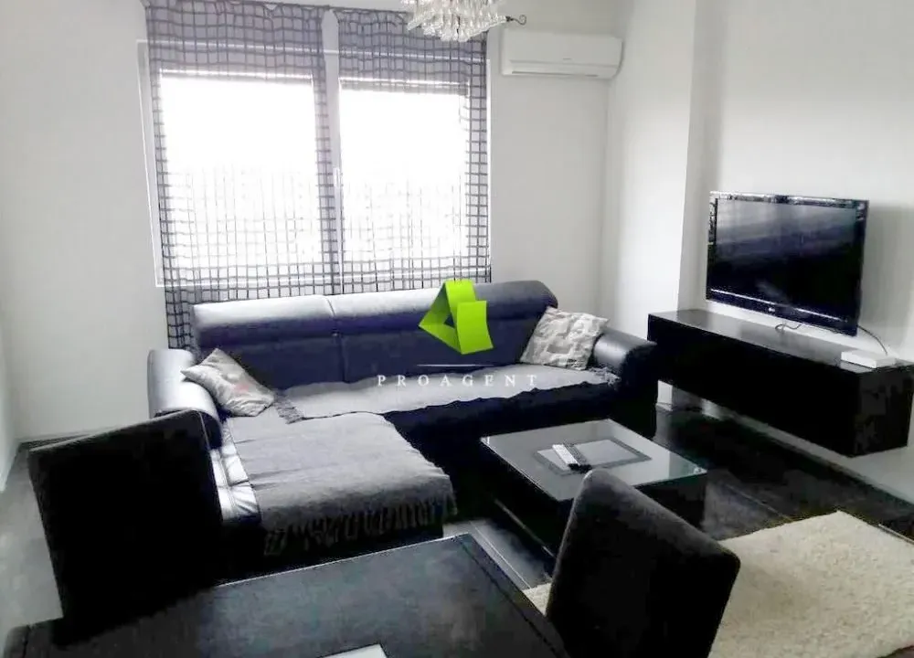 Izdavanje, trosoban stan, 56m², Palilula, Niš