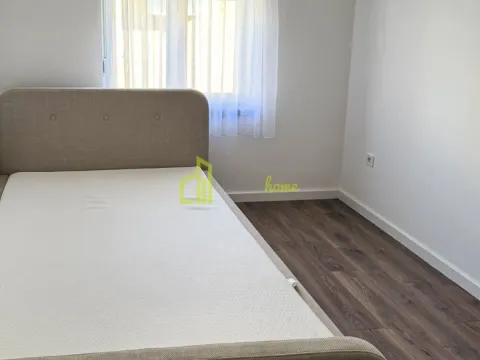 Izdavanje, trosoban stan, 165m², Farmaci, Podgorica - image 8