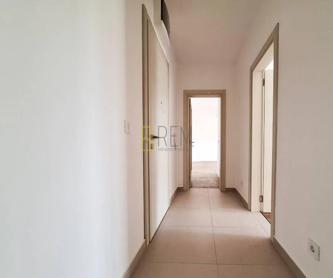 Prodaja, dvosoban stan, 86m², Zagorič, Podgorica