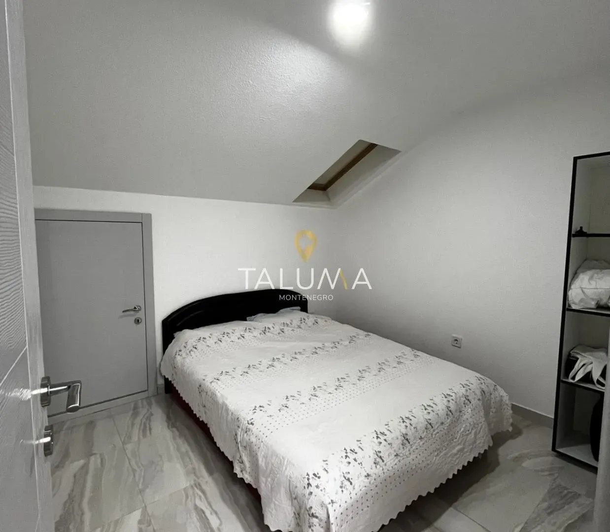 Izdavanje, dvosoban stan, 80m², Zabjelo, Podgorica