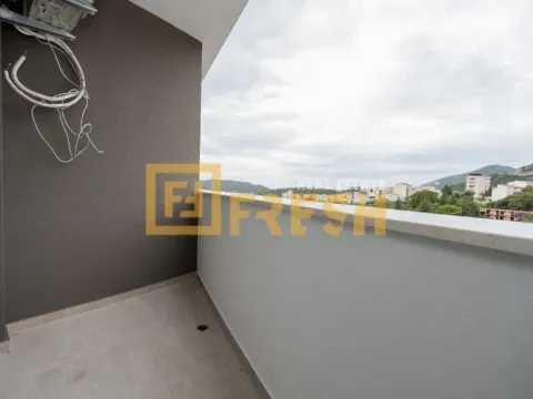 Sale, two bedroom apartment, 71m², Bečići, Budva - image 9