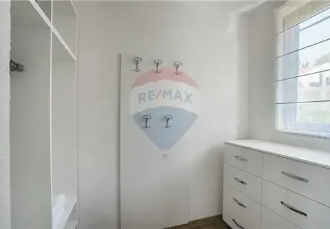 Rent, house, 700m², Krašići, Tivat - image 20