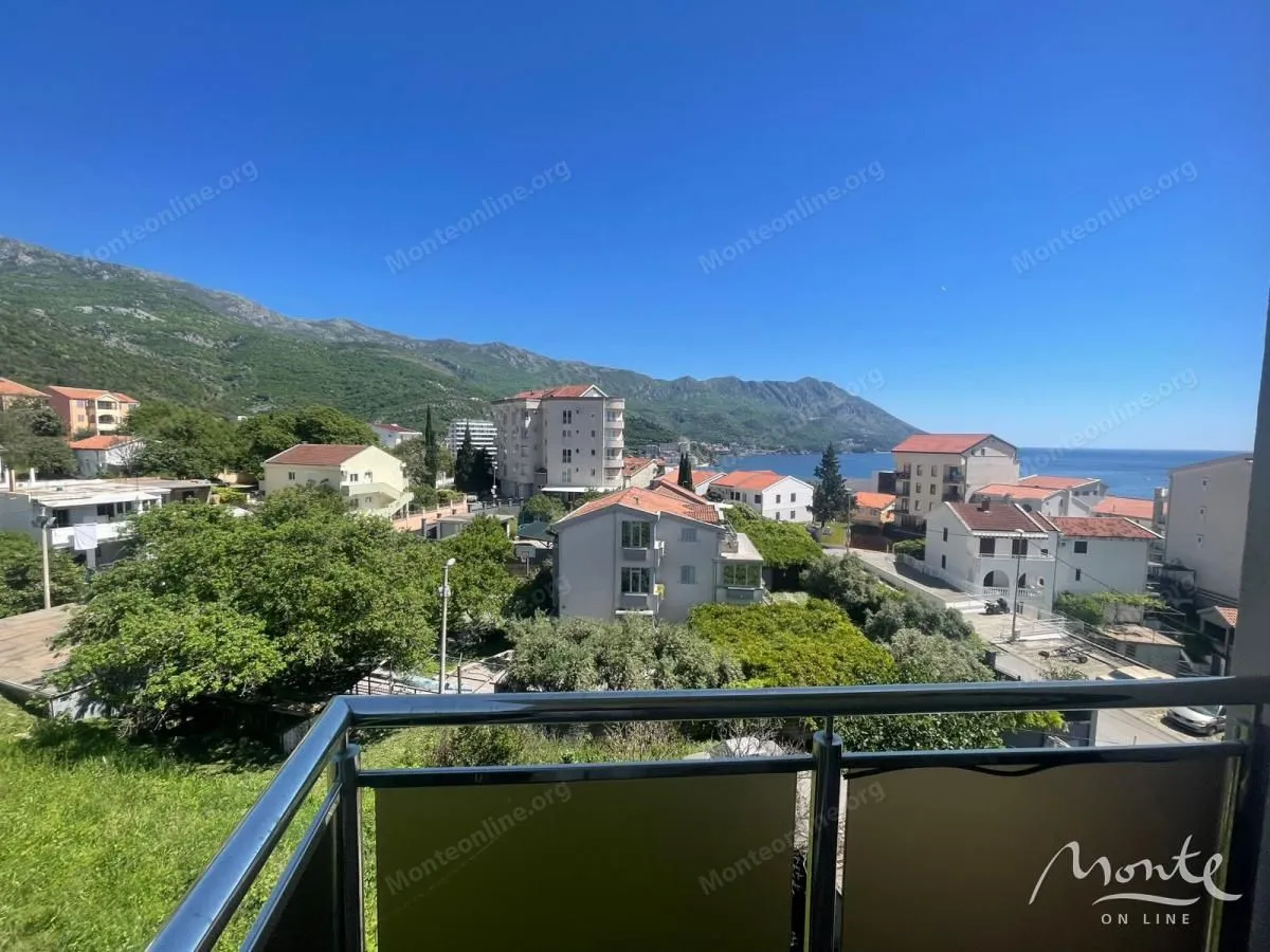 Sale, three bedroom apartment, 98m², Bečići, Budva