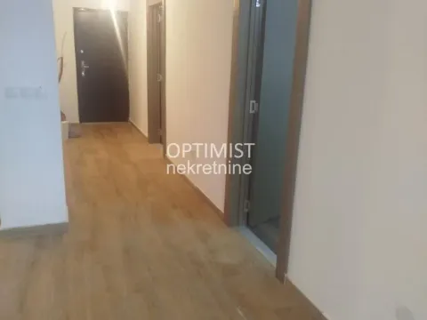 Izdavanje, trosoban stan, 70m², Borča 1, Borča Sve Podlokacije - image 12
