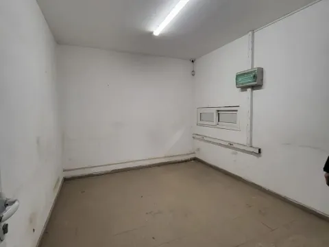 Izdavanje, poslovni prostor, 1600m², Crveni Krst, Niš - image 7