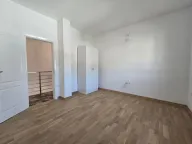 Prodaja, kuća, 180m², Murtovina, Podgorica - image 9