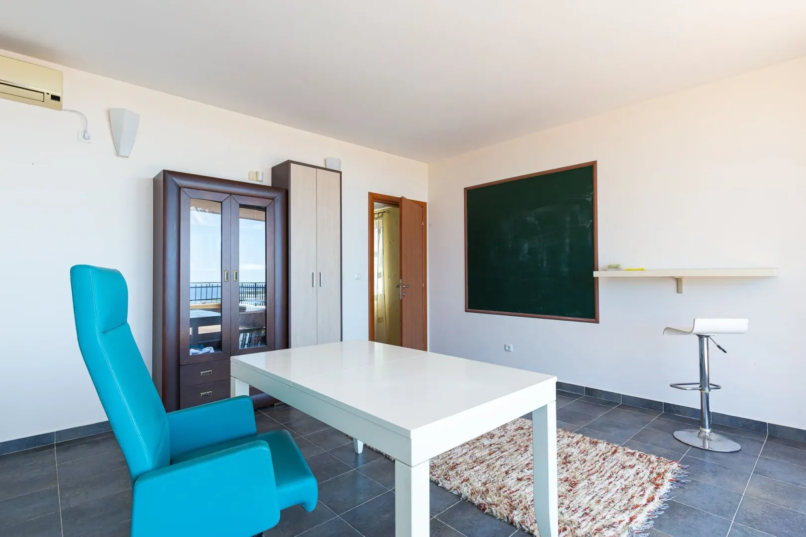 Prodaja, kuća, 650m², Bečići, Budva