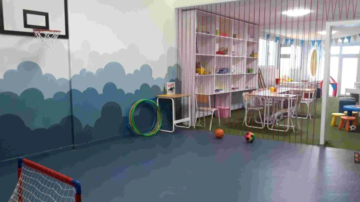 Izdavanje, poslovni prostor, 145m², Mirijevo Sve Podlokacije, Beograd