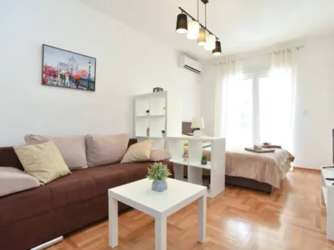 Rent, apartment, 30m², Maslinjak, Budva - image 4