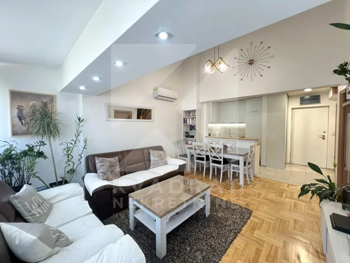 Prodaja, dvosoban stan, 61m², Ljubović, Podgorica