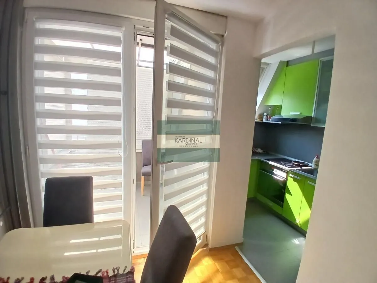 Prodaja, dvosoban stan, 53m², Centar, Jagodina