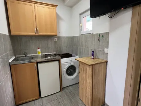 Izdavanje, jednosoban stan, 40m², Šušanj, Bar - image 7