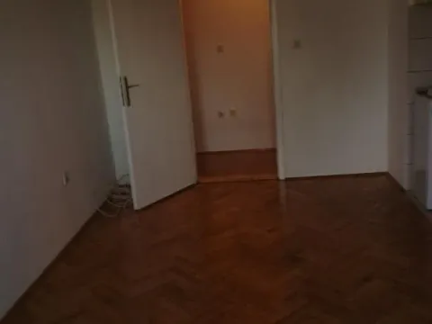Rent, one bedroom apartment, 35m², Centar, Novi Sad - image 6
